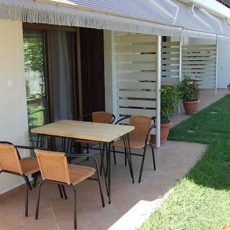 Melachrini شقة Vrasná